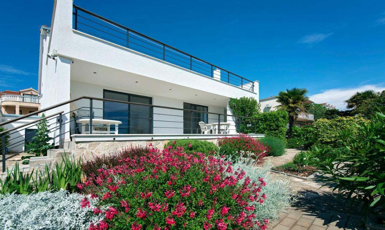 Apartamento Midavkl Pirovac Exterior foto